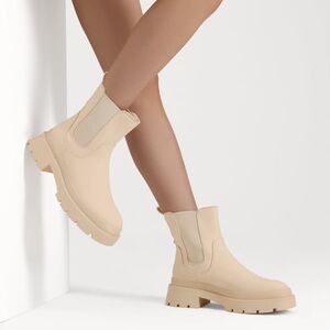 NEW Dream Pairs Chelsea Platform Booties – Beige White